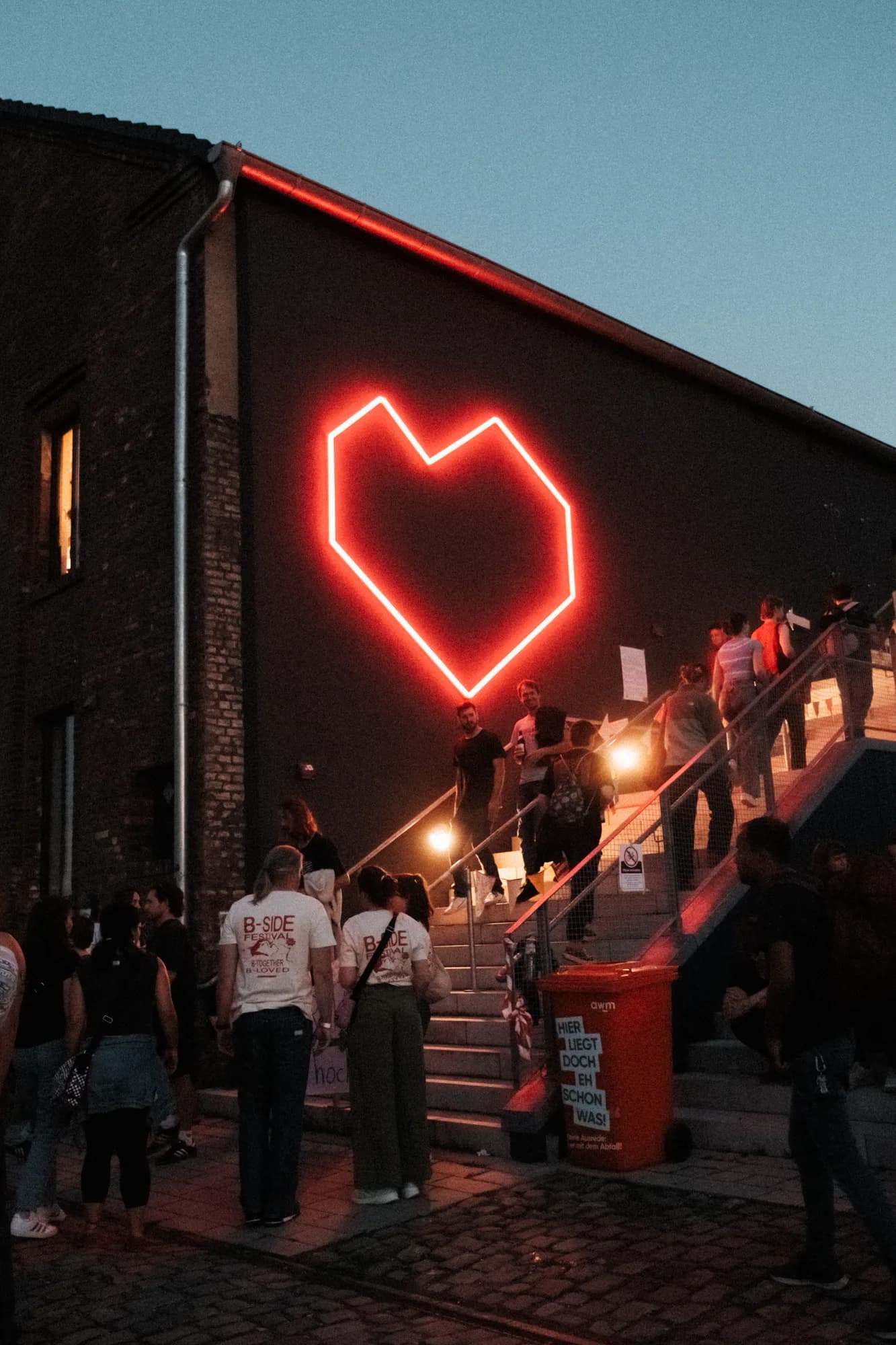 Besucher*in beim B-Side Festival 2025